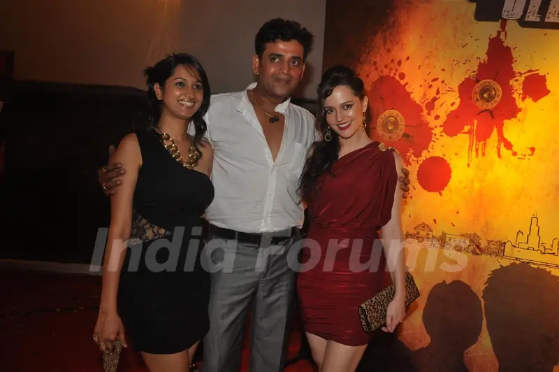 First Look Unveiling - Jeena Hai To Thok Daal