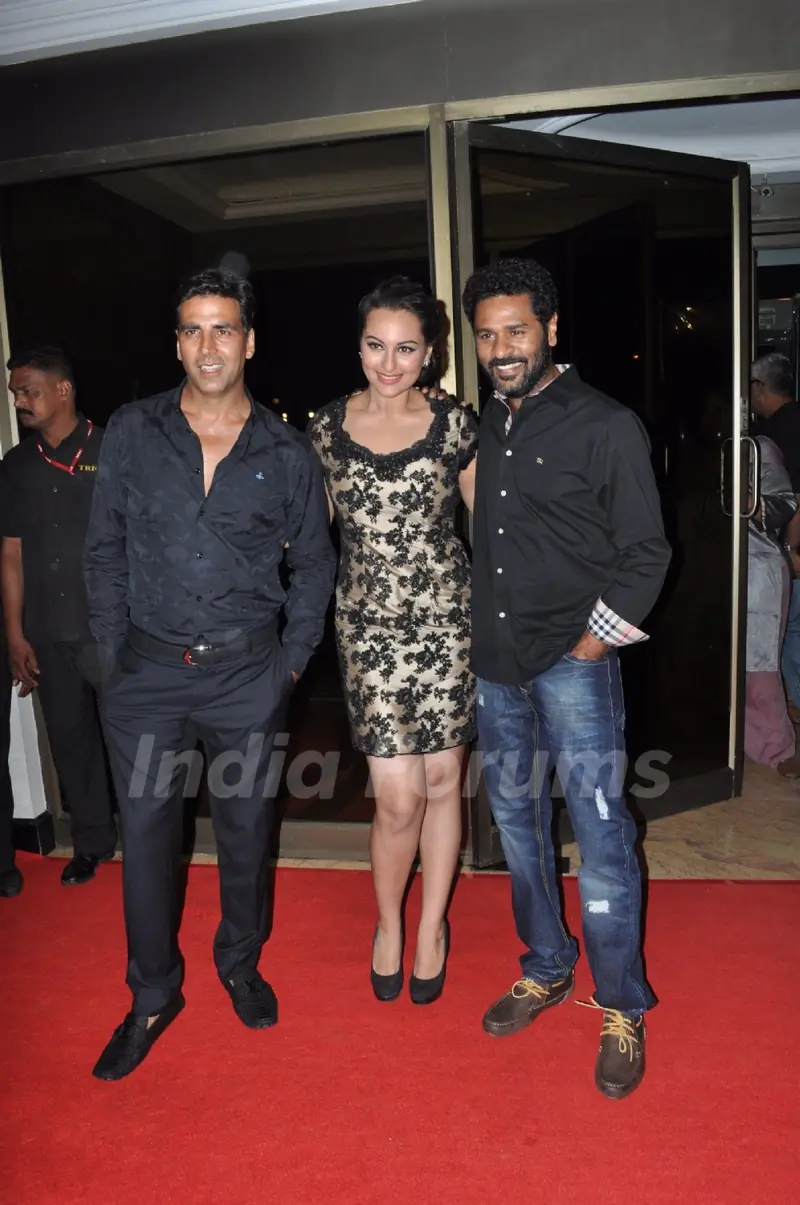 Akshay Kumar, Sonakshi Sinha and Prabhu Deva atRowdy Rathore Success Party