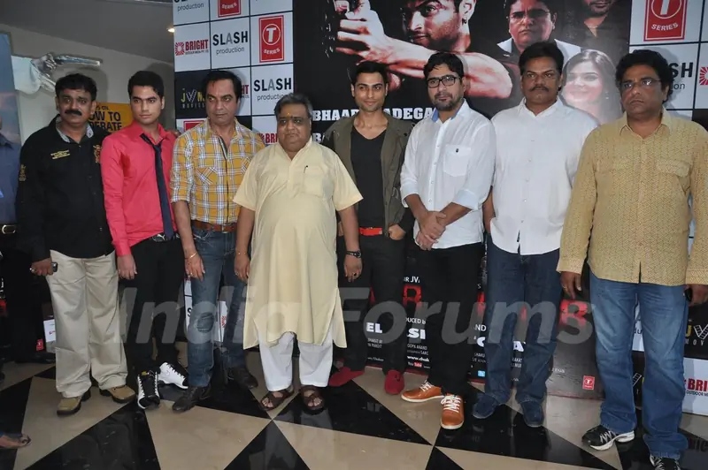 Yashpal Sharma, Abhishek Anand, Akhilendra Mishra and Zakir Hussain at Premiere of film Chakradhaar