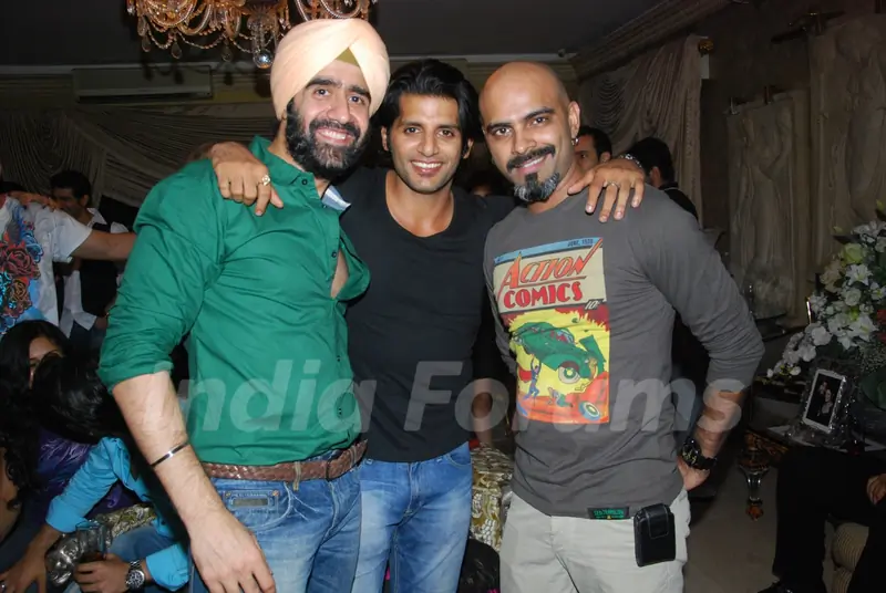 Karanvir Bohra, Raghu Ram at Mika Singh's Birthday Bash