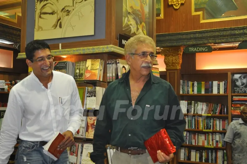 Naseeruddin Shah and Michael Ferreira launch A Bolt Of Lightening by Satyen Nabar