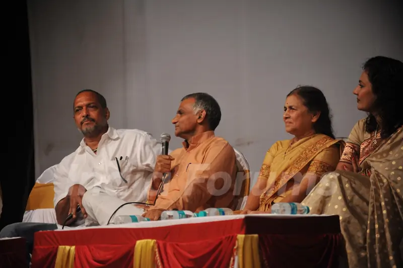 Bollywood actors Nana Patekar and Mrinal Kulkarni at press meet for movie based on Baba Amte in Dadar, Mumbai