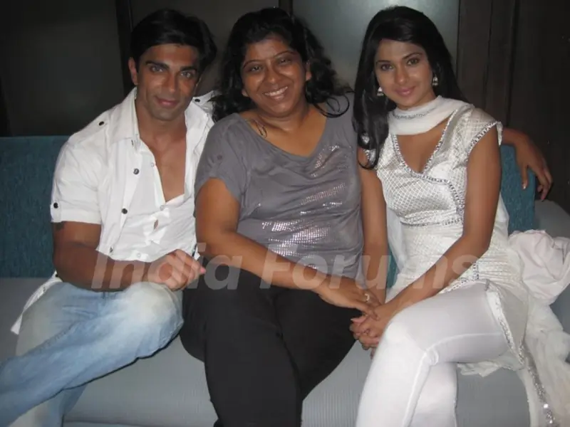Jennifer Winget and Karan Singh Grover