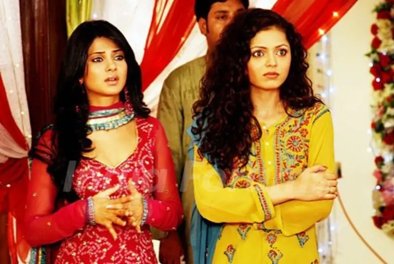 Jennifer Winget and Drashti Dhami