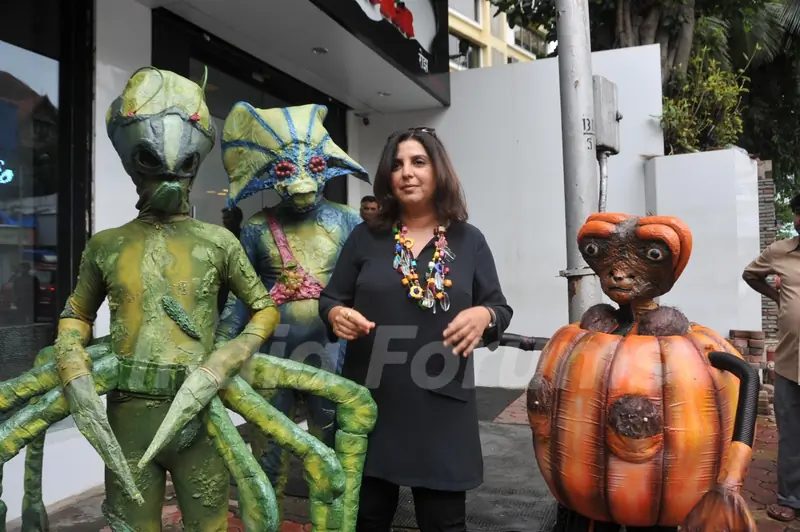 Farah Khan & Chitrangda Singh promote 'Joker' with Aliens