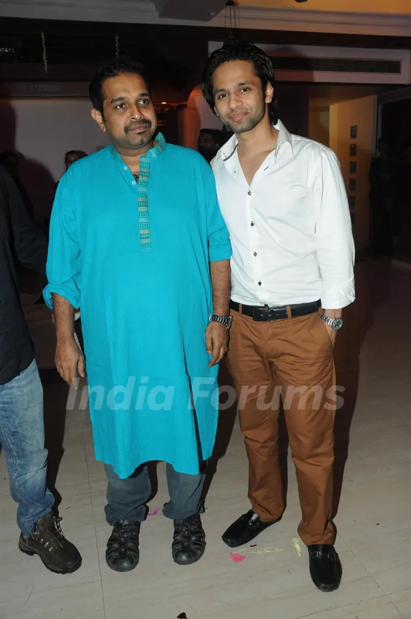 Shankar Mahadevan at Suresh Wadkar's Birthday Bash