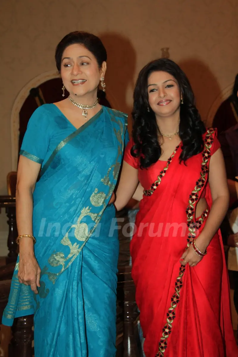 Aroona Irani and Keerti Nagpure at Press Conference of Parichay Nayee Zindagi Kay Sapno Ka