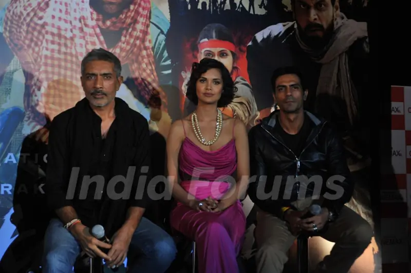 Prakash Jha, Esha Gupta and Arjun Rampal at Unveiling of forthcoming film Chakravyuh