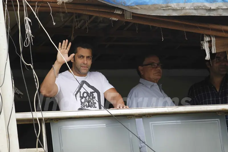 Salman Khan with father Salim Khan on Eid