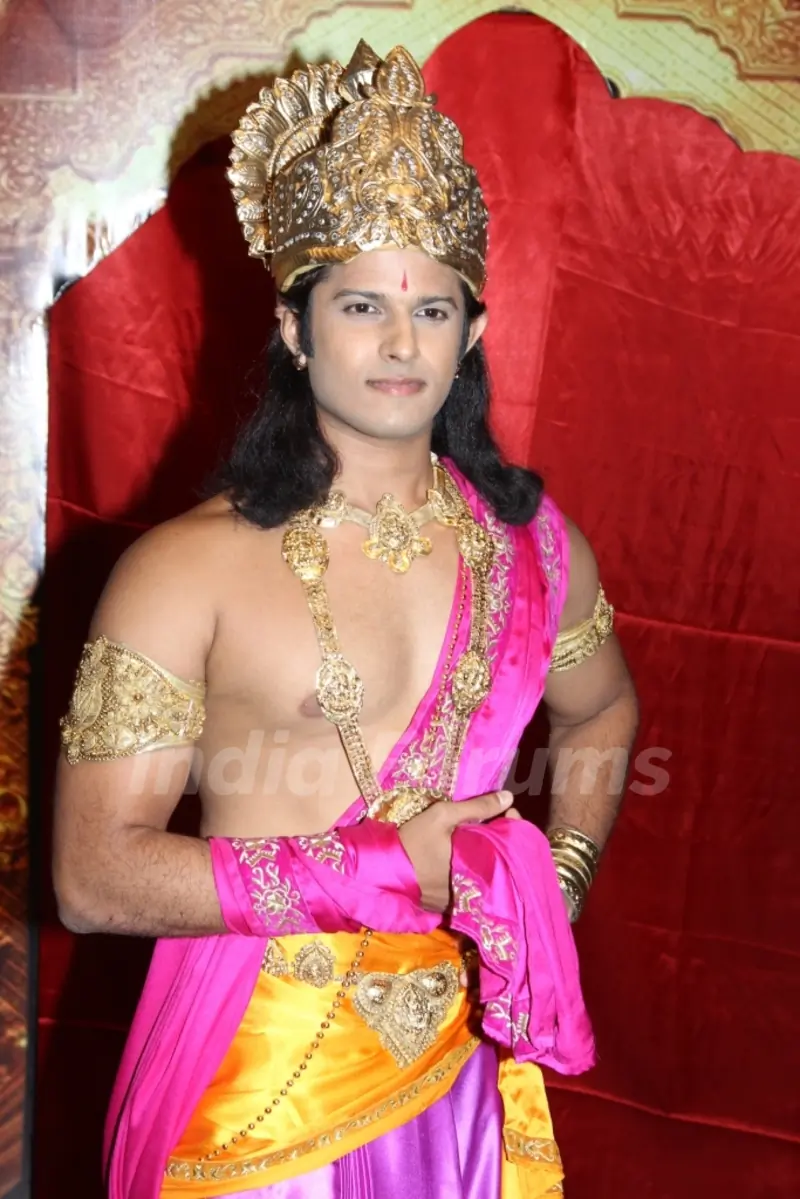 Neil Bhatt as Lakshman on Zee TV's Sabke Jeevan Ka Aadhar - Ramayan