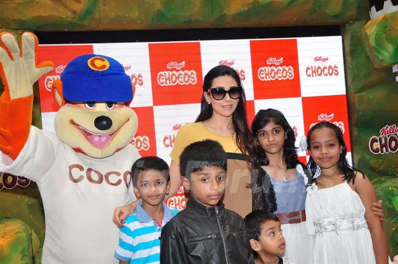 Brand ambassador of Kellogg's Chocos, Karisma Kapoor at the launch of 'Augmented Reality Game' in Oberoi Mall, Mumbai