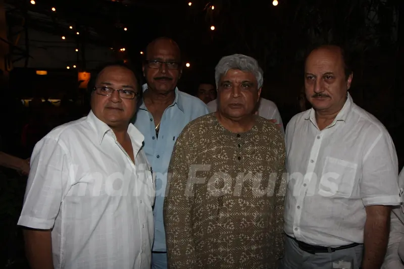 Rakesh Bedi, Javed Akhtar and Anupam Kher at Prayer Meet of AK Hangal