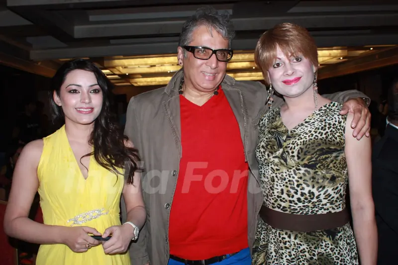 Devshi Haduri, Aditya Raj Kapoor and Bobby Darling at music launch of marathi movie The Strugglers