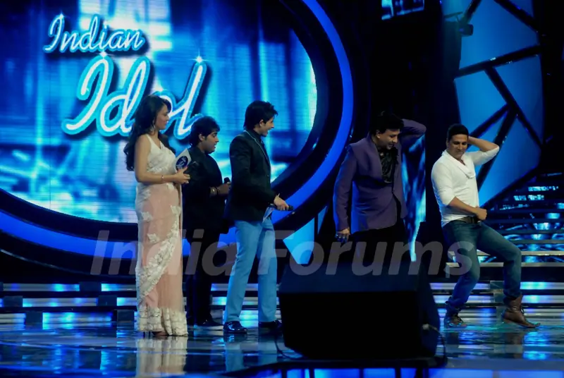 Akshay Kumar, Anu Malik at Music launch Of OMG Oh My God! On Indian Idol