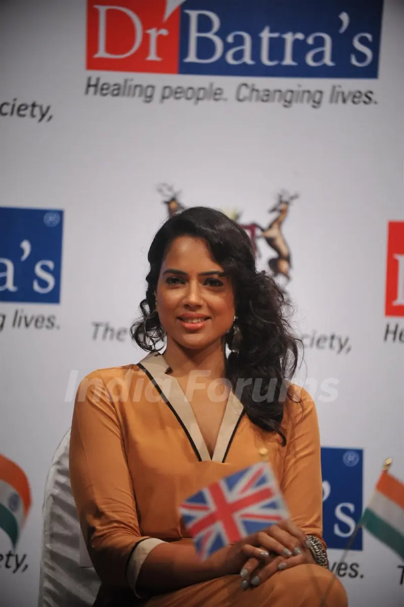 Sameera Reddy at Dr Batra's book launch