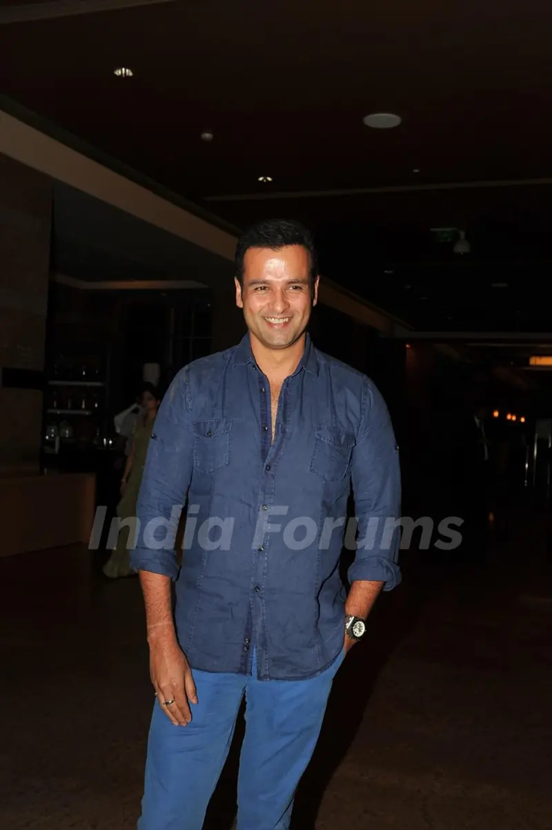 Supper theatre evening Two Tango TO Th3ee Jive