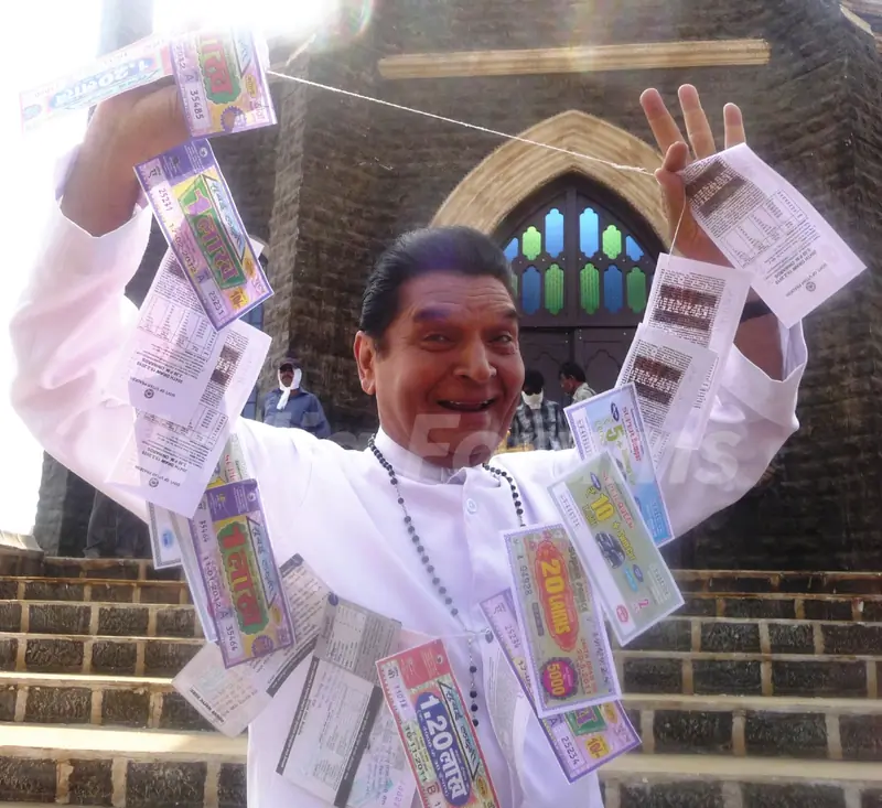 Asrani in Kamaal Dhamaal Malamaal