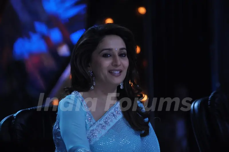 Madhuri Dixit on Set Jhalak Dikhhala Jaa
