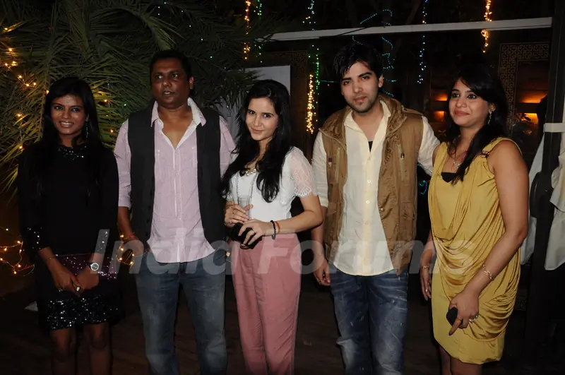 Mitali Nag, Raakesh, Shivshakti, Kinshuk mahajan, Divya at 200 episodes completion of Afsar Bitiya