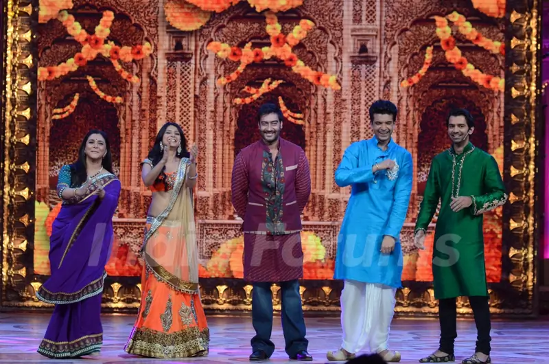 Ajay Devgan Special Star Parivar Diwali