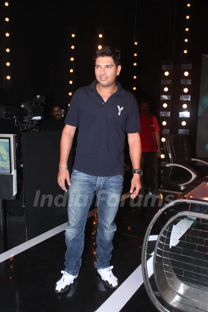 Yuvraj Singh on the sets of 'India's Got Talent'
