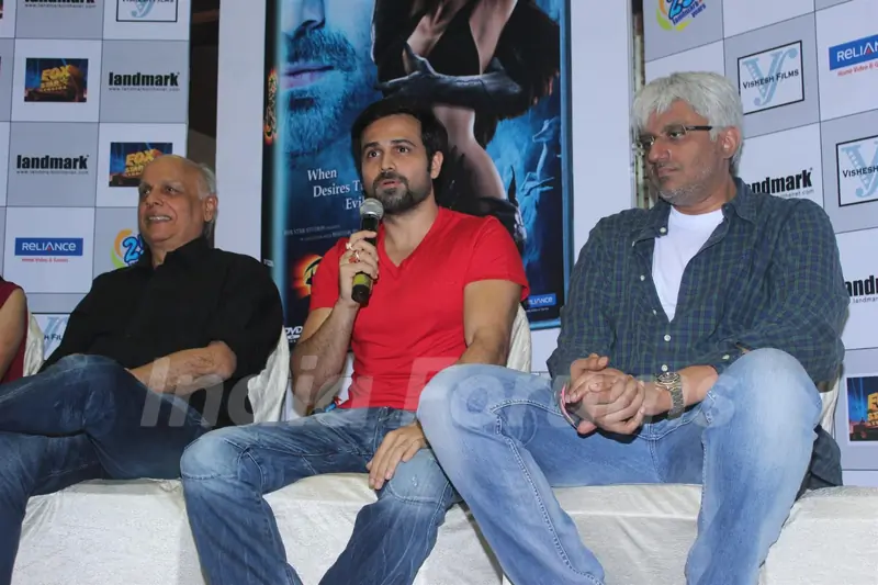 Mahesh Bhatt, Emraan Hashmi and Vikram Bhatt at Film Raaz 3 DVD Launch