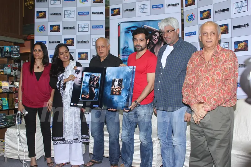 Mahesh Bhatt, Emraan Hashmi, Vikram Bhatt and Mukesh Bhatt at Film Raaz 3 DVD Launch