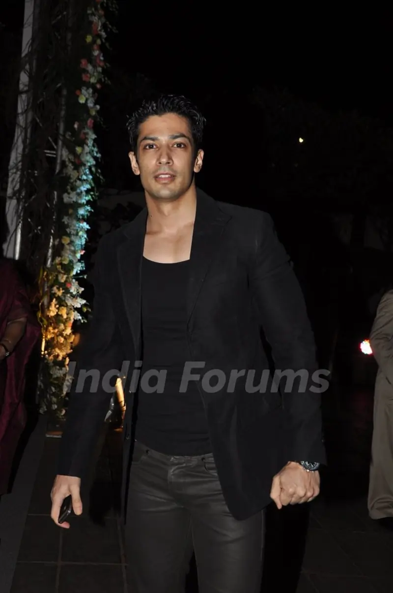 Shahrukh, Salman at Abhinav & Ashima Shukla wedding reception