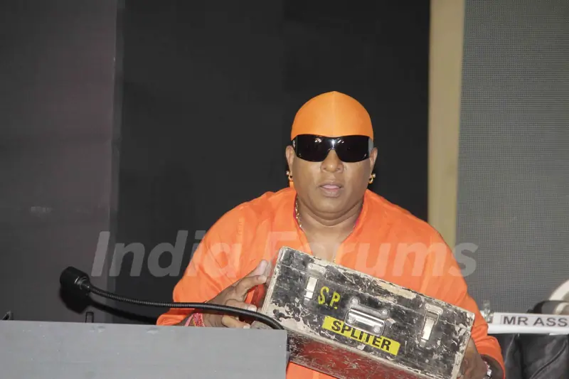 Ronaldinho unveiling of the banner of animation movie R-10