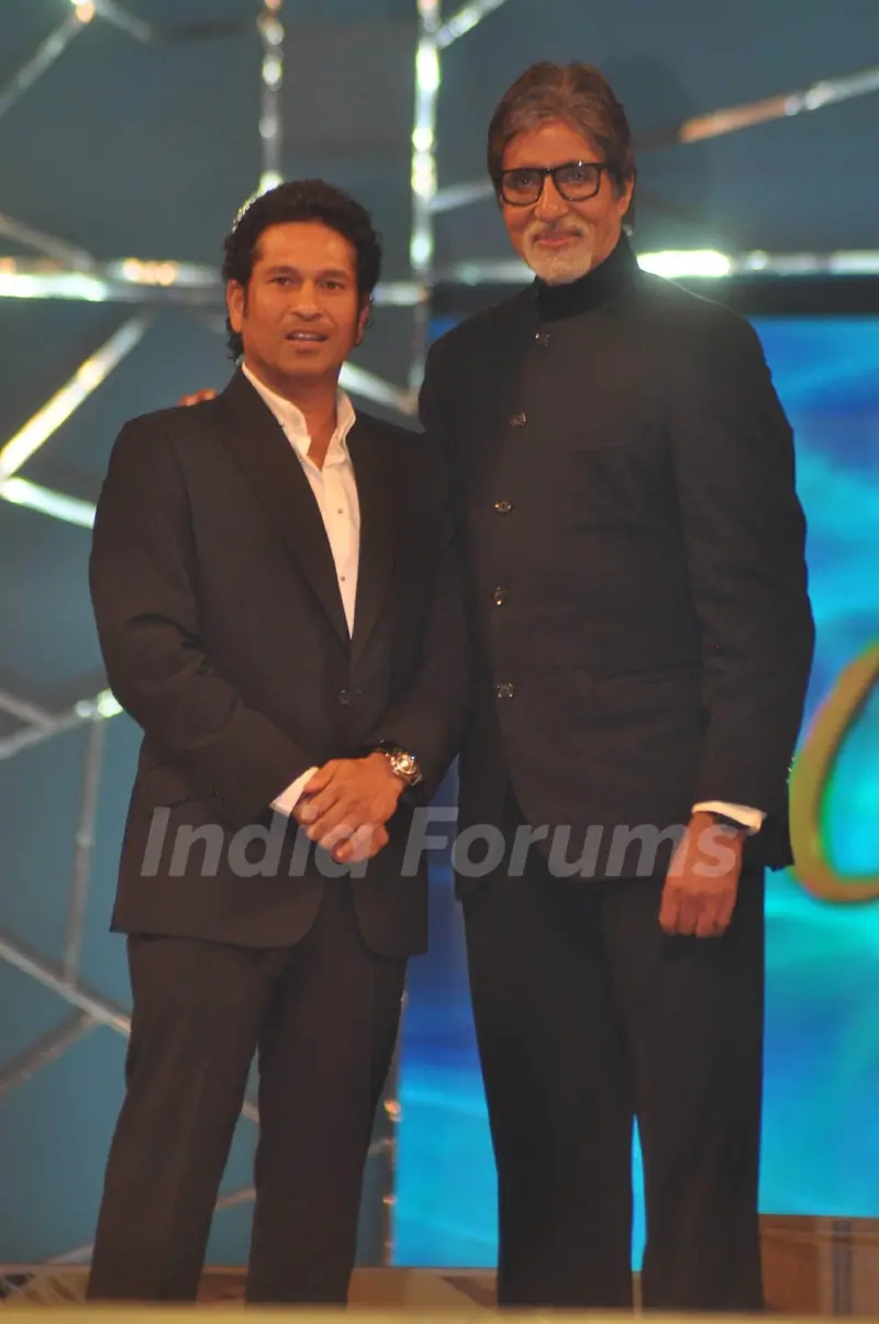 Amitabh Bachchan with Sachin Tendulkar  at Mumbai Police Show UMANG 2013 in Mumbai