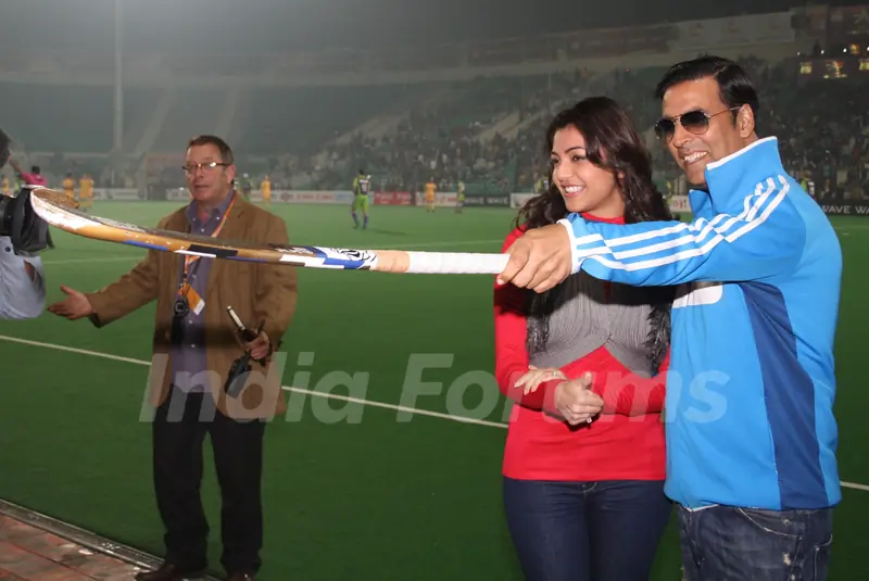 New Delhi, 29 Jan 2013 - Akshay Kumar at the match between Delhi Waveriders and Jaypee Panjab warriors at Hero Hockey India League in New Delhi. (Photo: IANS/Amlan)