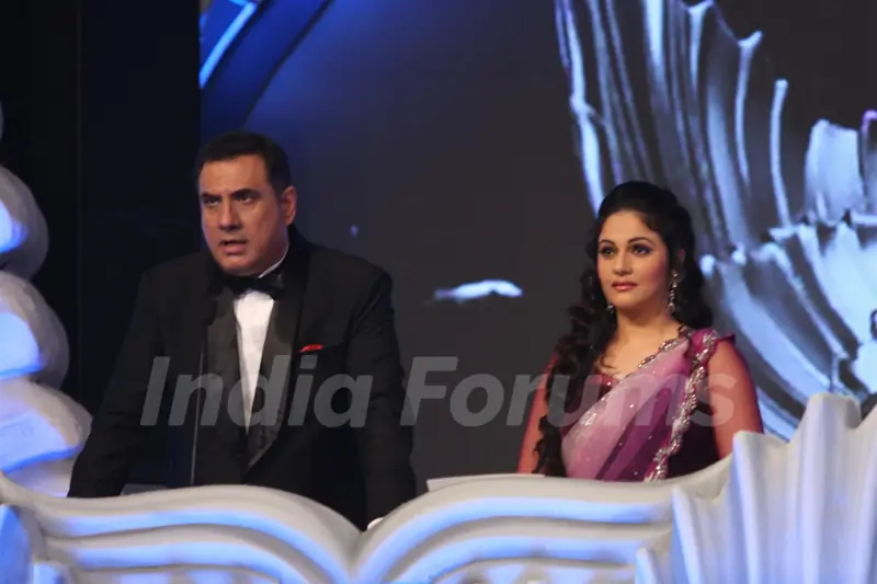 Amitabh Bachchan performs at the Global Sounds Of Peace Concert