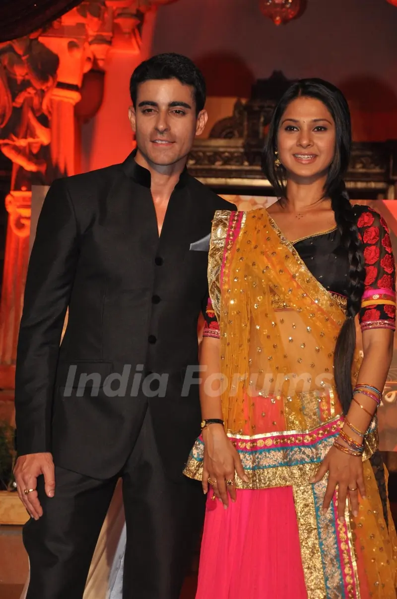Gautam Rode and Jennifer Winget in Saraswatichandra on Star Plus