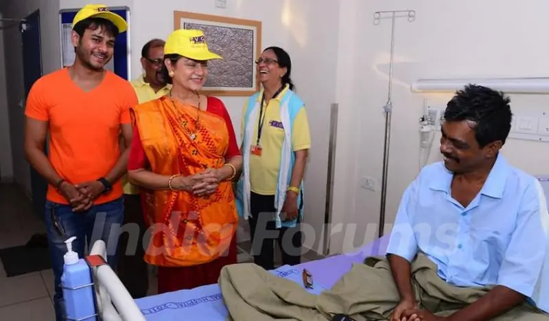 Jay soni with aruna irani at v care foundation