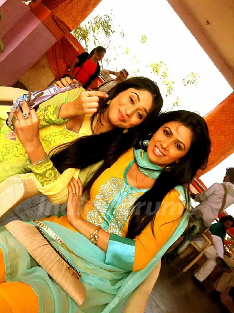 Somya Seth With Sheetal Dabholkar
