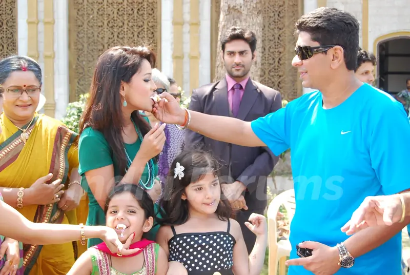 Amrit Manthan celebrates their completion of 1 year