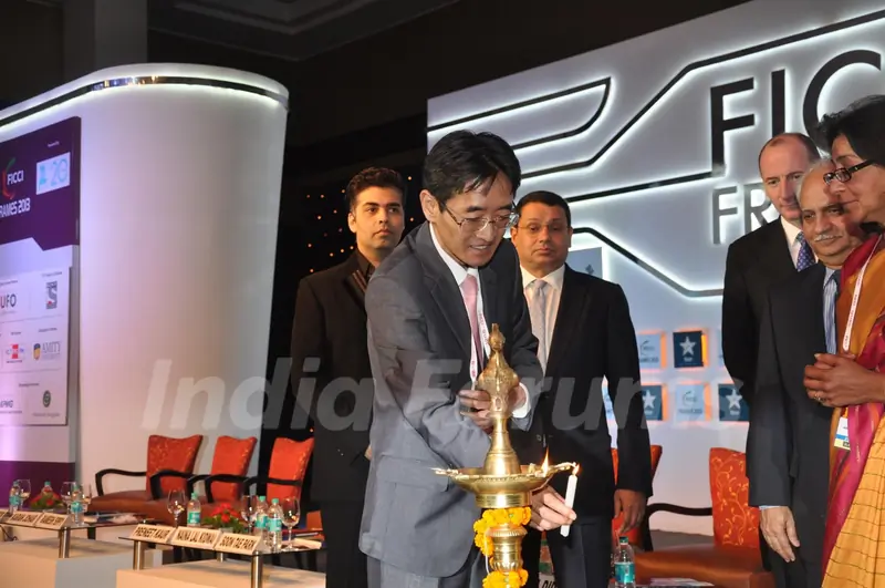 Kareena at the inauguration of FICCI Frames 2013