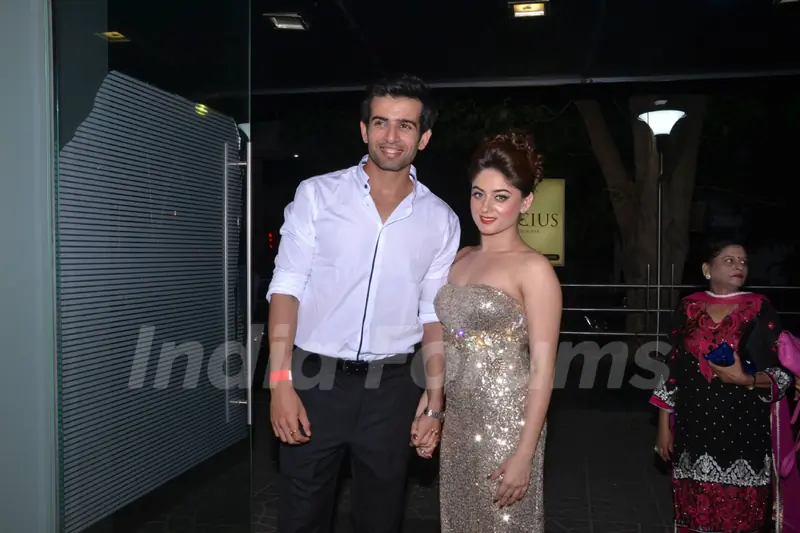 Jay Bhanushali and Mahhi Vij entering Mahhi Vij's Birthday Celebration