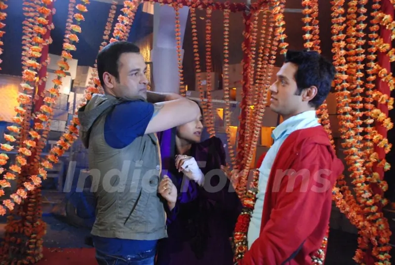 A still of Rohit Roy and Sumit Vats from Hitler Didi