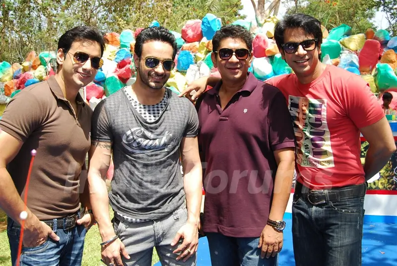 Angad's surprise birthday bash on the sets of Amrit Manthan