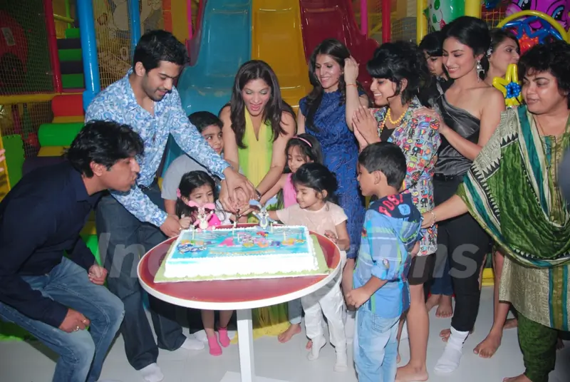 Suhana Sinha and  Amit Tandon’s “Play Around” opening was a rocking affair