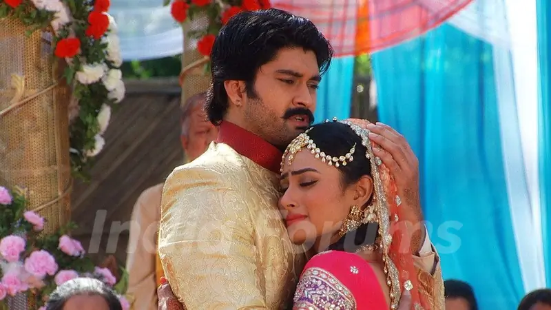 Aditya Redij and Mouni Roy