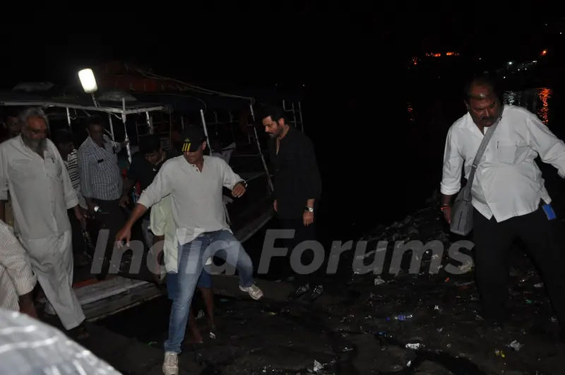 Anil Kapoor snapped travelling in a Jetty