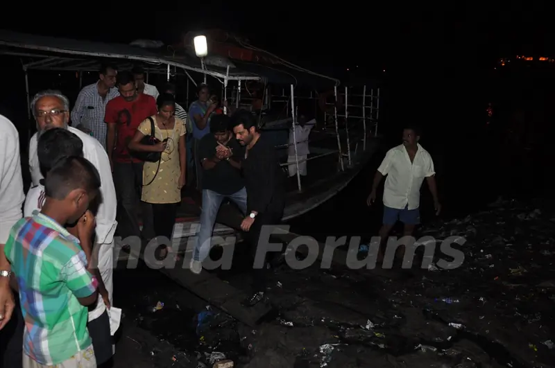 Anil Kapoor snapped travelling in a Jetty