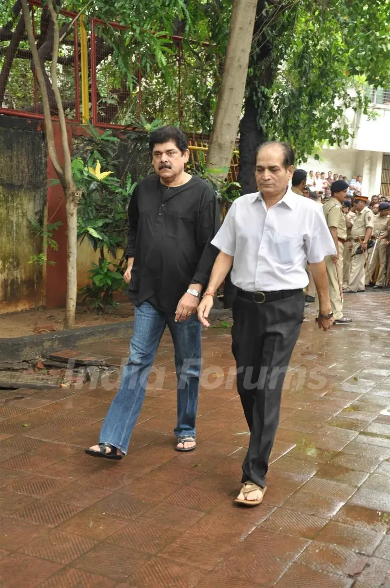 Bollywood legend Pran's final journey