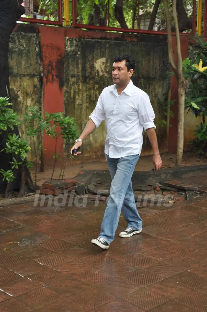 Bollywood legend Pran's final journey