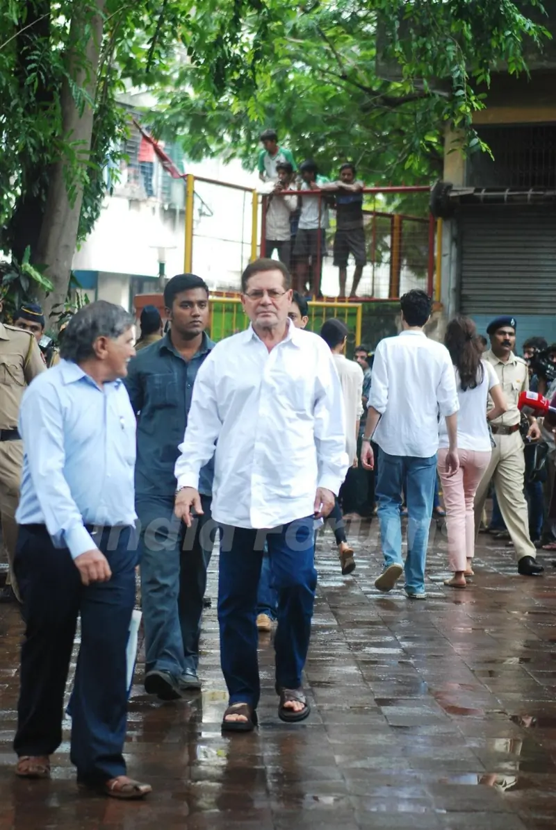 Bollywood Legendary villain Actor Pran’s cremation