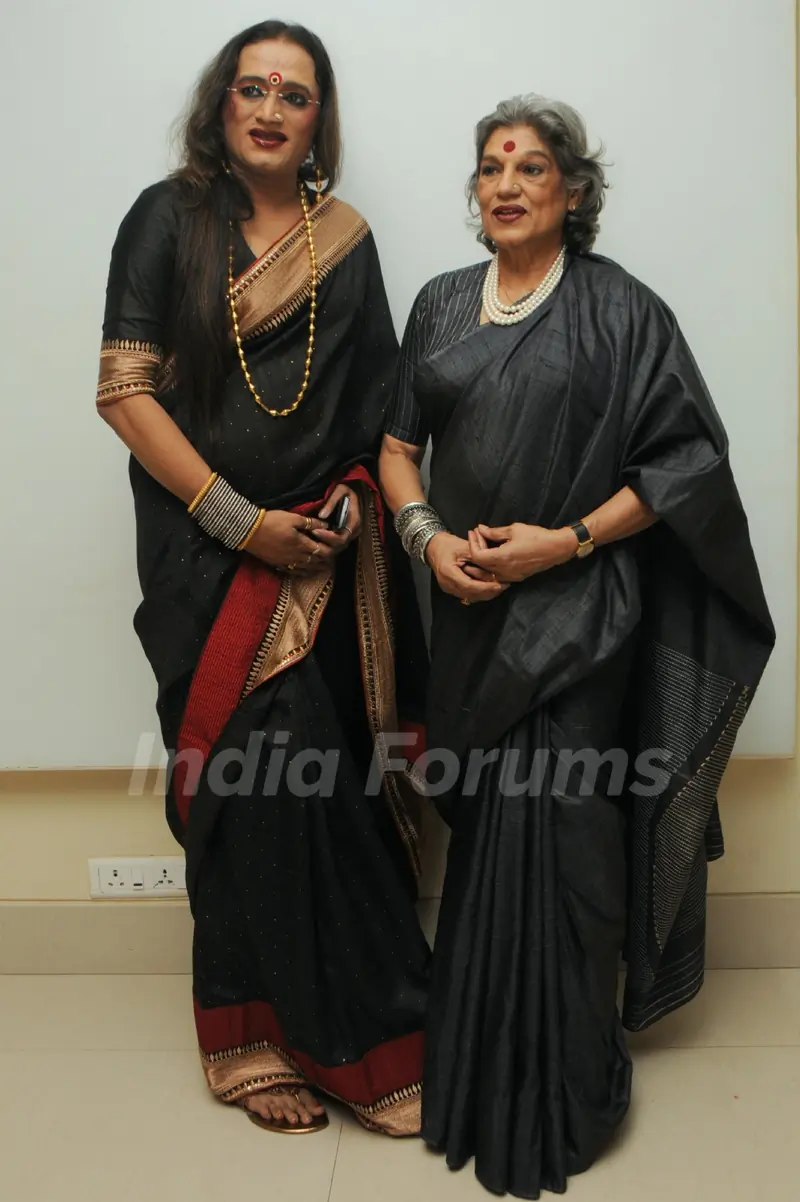 Jiya Jagiasi throws a bash in honor of Lakshmi Narayan Tripathi