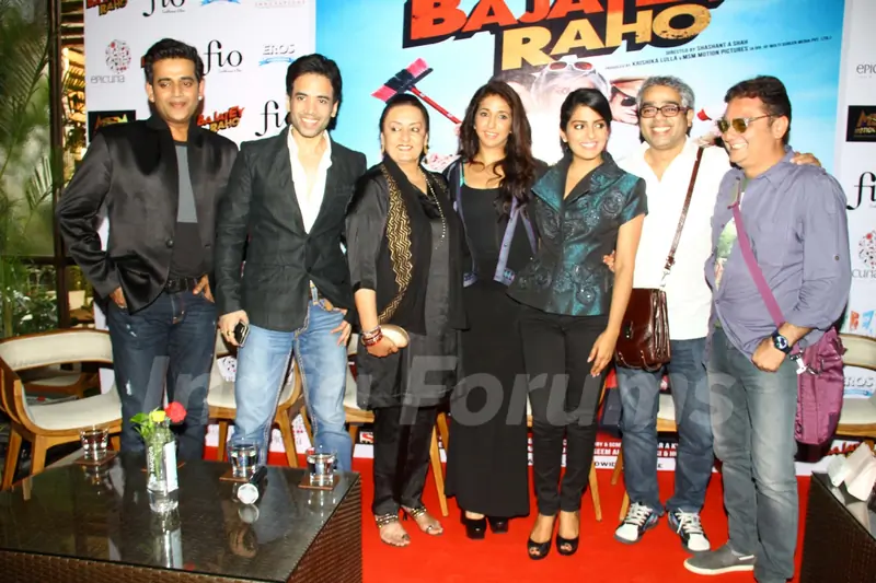 Ab Delhi mein bhi Bajatey Raho