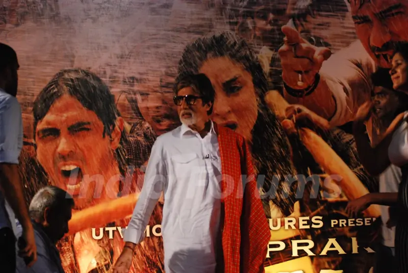 Launch of the song Raghupati Raghav Raja Ram from Satyagraha